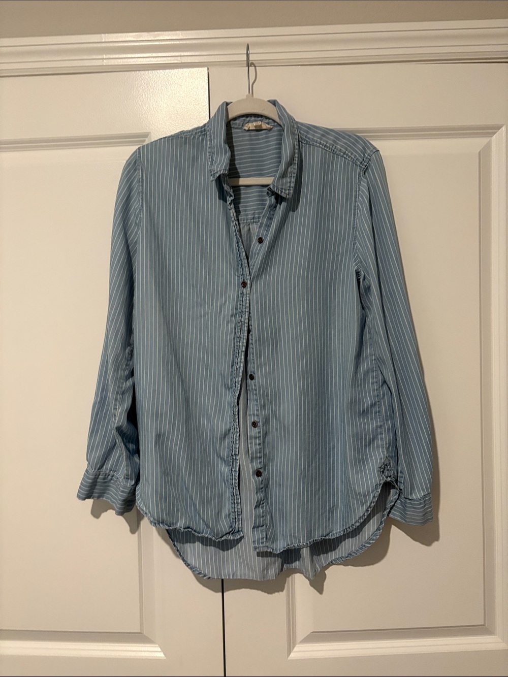 Jane and Delancey Light Blue Pinstripe Casual Button-Down Shirt